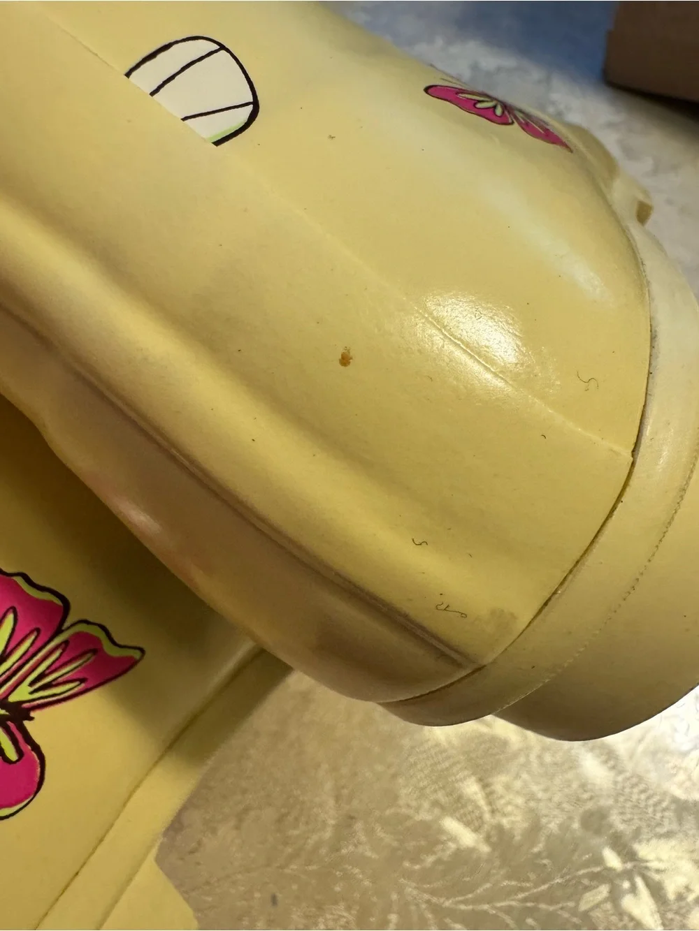 Disney Yellow Rubber Rain Boots Floral Butterfly Daisy Waterproof Shoes Sz 9